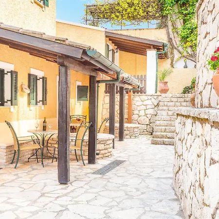 וילה Varvara Kerasia With Private Pool By Dadovillas