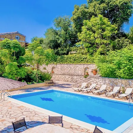 Varvara Kerasia With Private Pool By Dadovillas וילה Kerasa