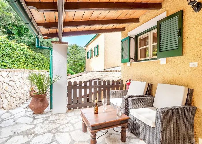 Varvara Kerasia With Private Pool By Dadovillas *