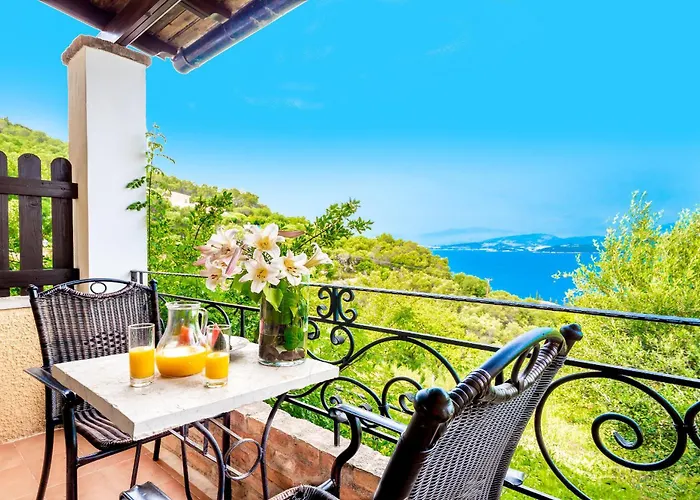 Villa Varvara Kerasia With Private Pool By Dadovillas *